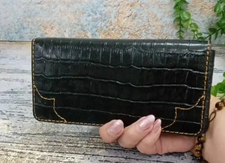 کیف پول چرم طبیعی گاوی دست‌دوز مدل کیهان، تصویر ۳