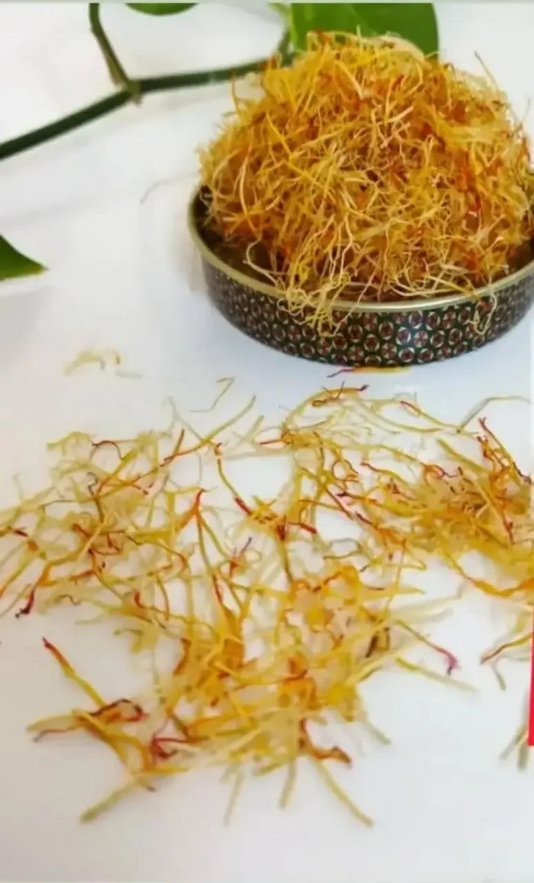 ریشه زعفران خشک‌شده | جایگزین اقتصادی با عطر طبیعی زعفران — ۱ گرم، تصویر ۲