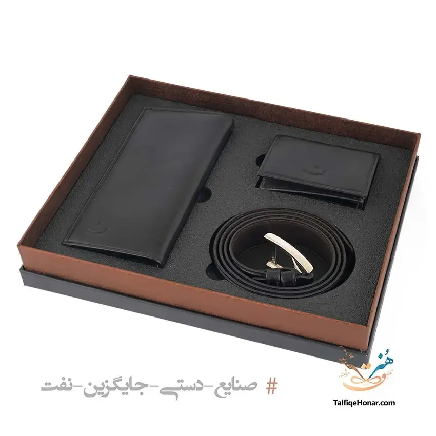مجموعه کیف کتی، جاکارتی و کمربند؛ چرم گاوی؛ رنگ مشکی، تصویر ۲